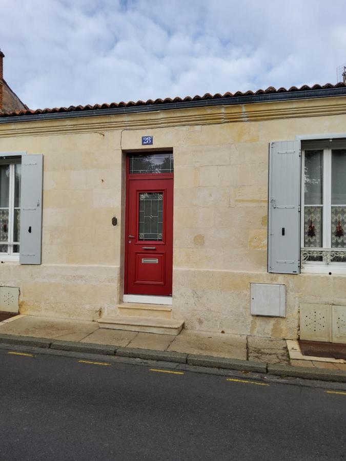La Maison des Thermes, Chambre d'hôte Saintes Exterior foto